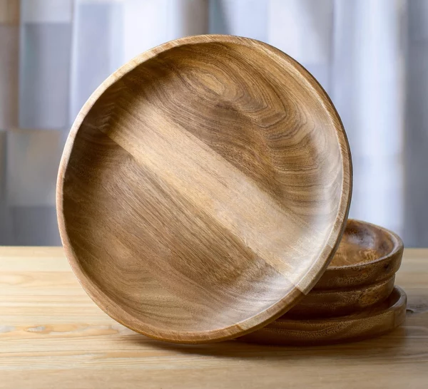 Assiettes en bois ronde