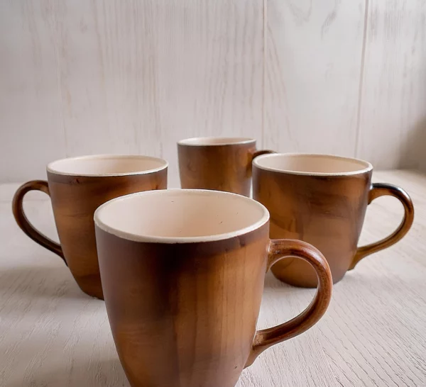 tasses en bois