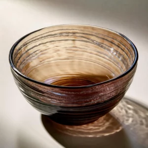 Bol marron en verre