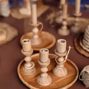 Vaisselle-chandelier-en-bois